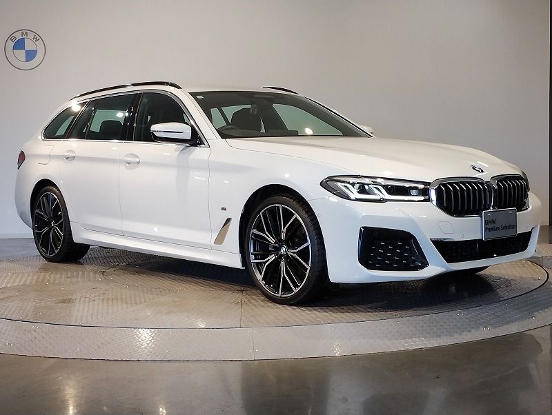 520d xDrive Touring RHD