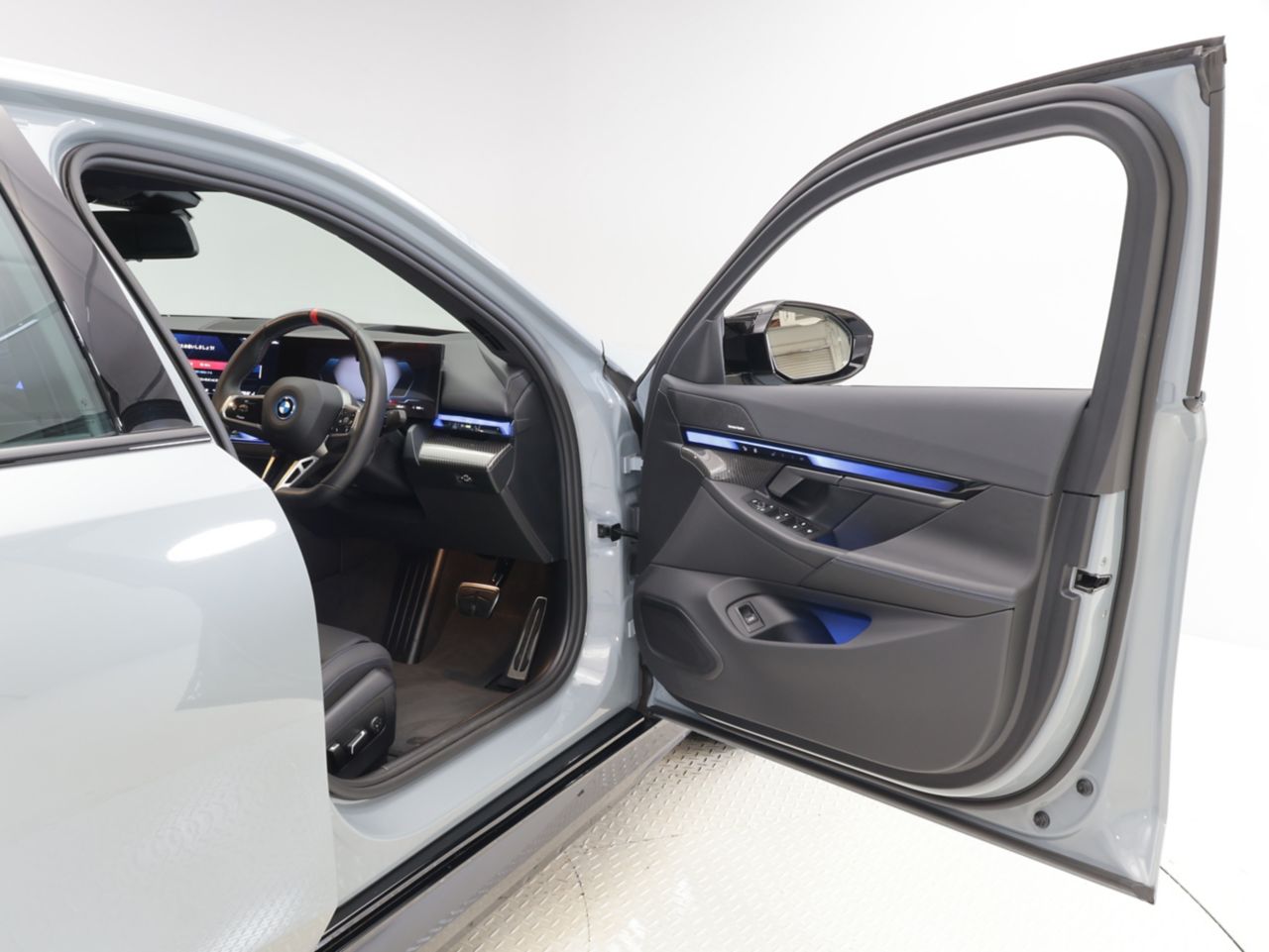 BMW i5 M60 xDrive Sedan RHD