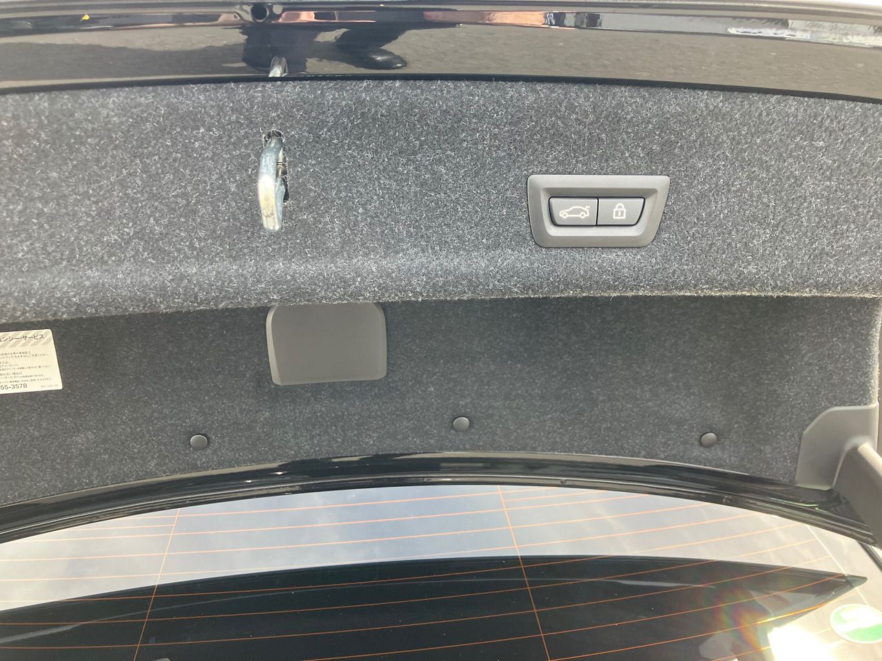 320i Sedan RHD