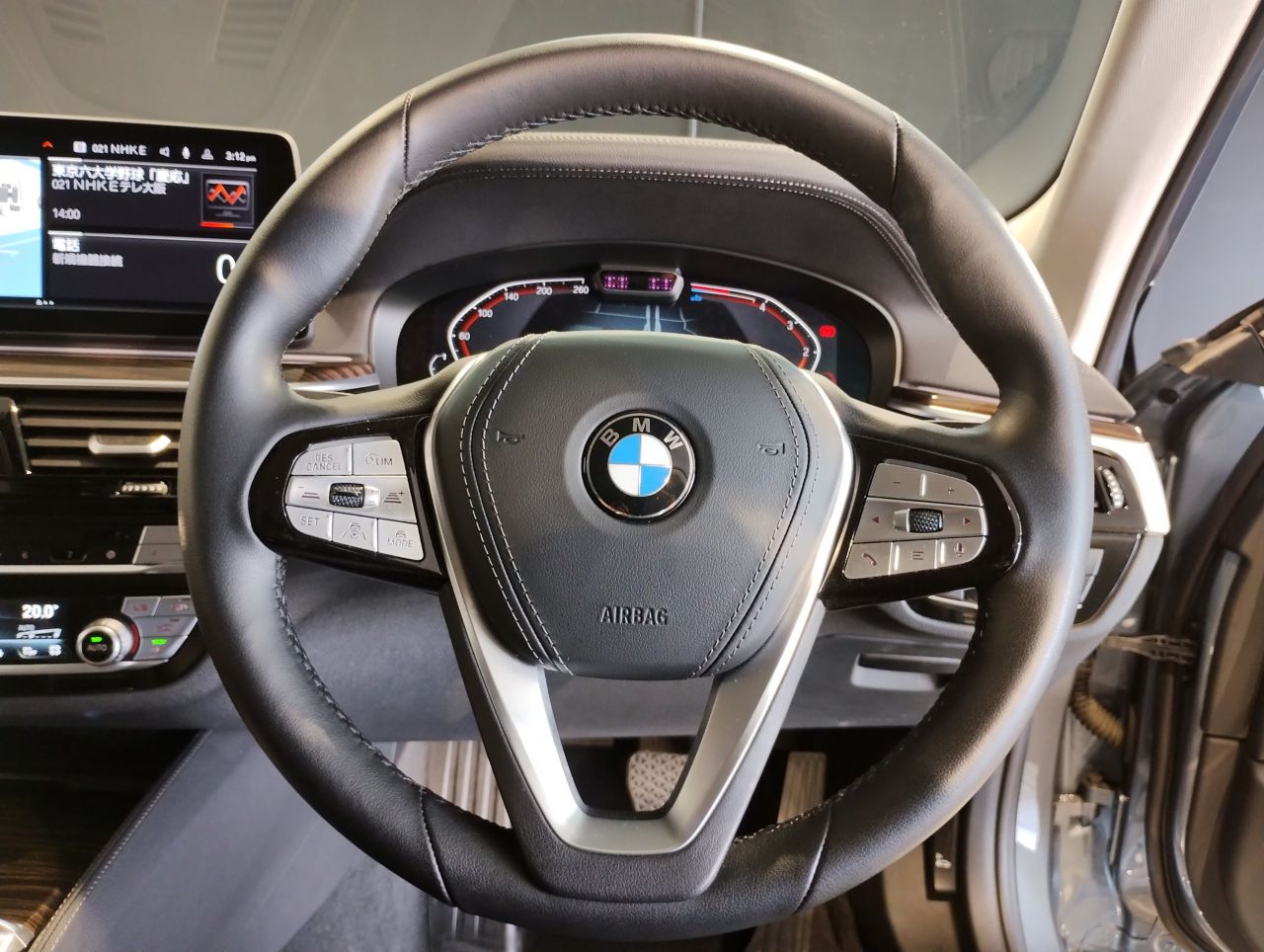 520d xDrive Sedan RHD