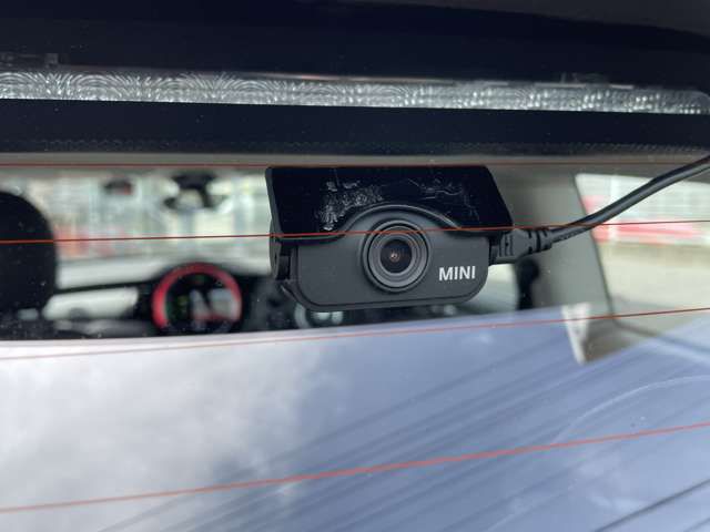 F56 COOPER D (AT)