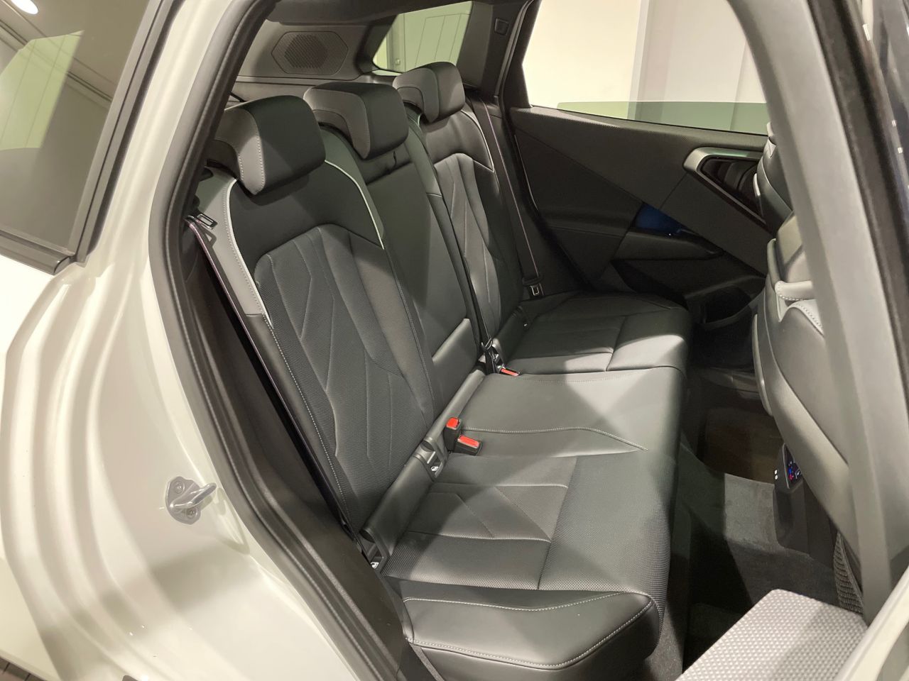 X3 M50 US