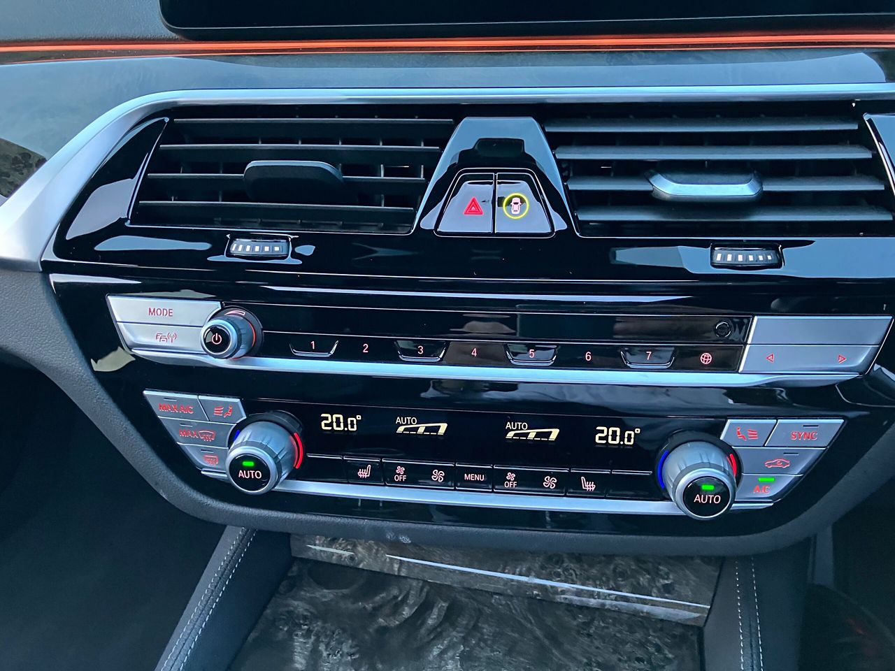 520d xDrive Touring RHD