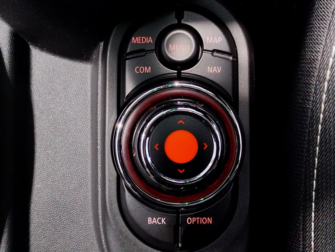 F55 COOPER D (AT)