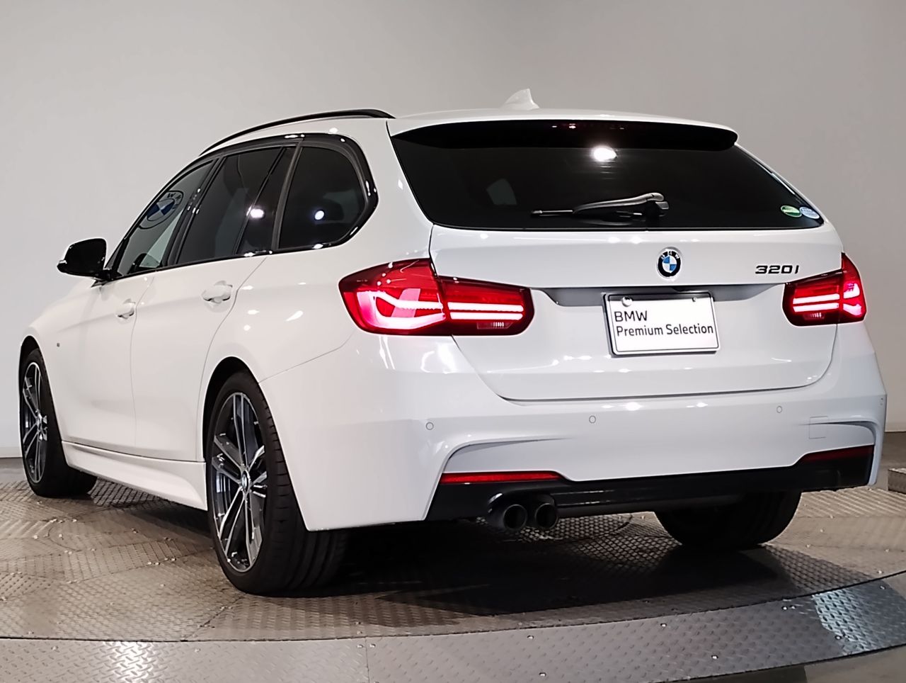 320I TOURING RHD