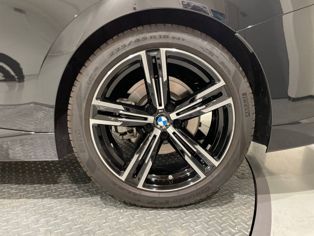 G42 220i Coupe