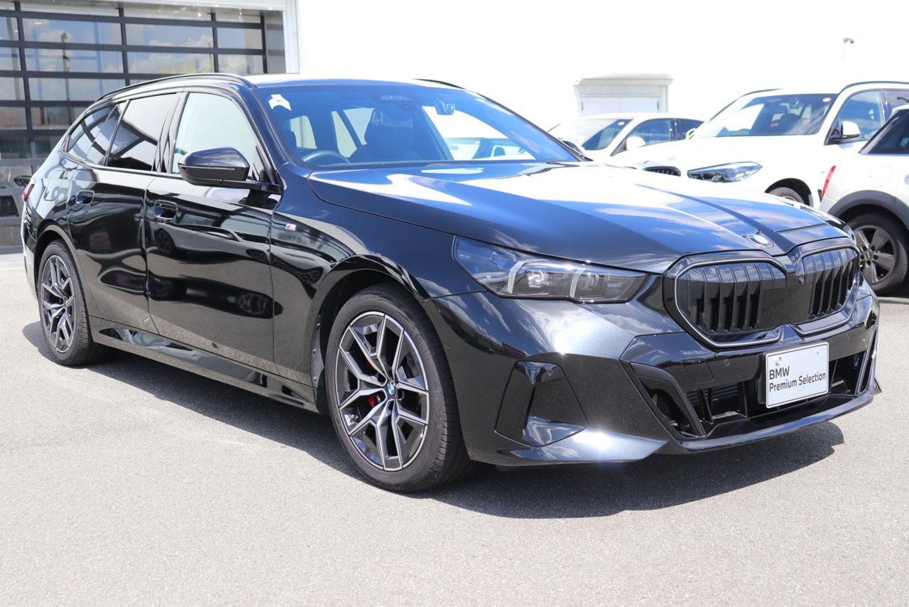 523d xDrive Touring M Sport