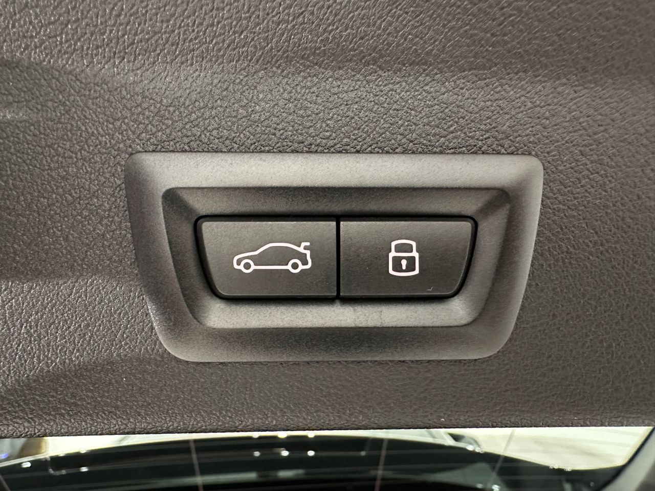 F40 118d Sports Hatch 5-door B47 2.0d