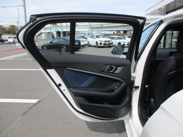 F40 118d Sports Hatch 5-door B47 2.0d