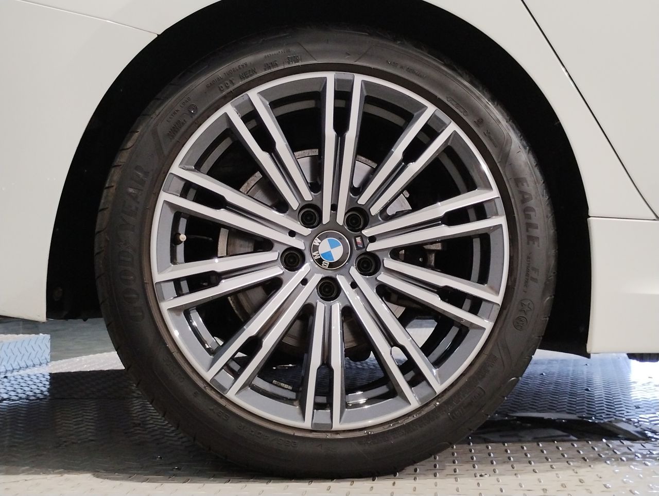 G21 318i Touring