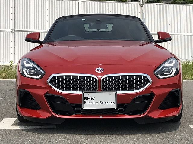 G29 z4 sDrive20i RHD