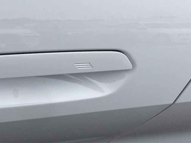 G26 i4 eDrive40 RHD