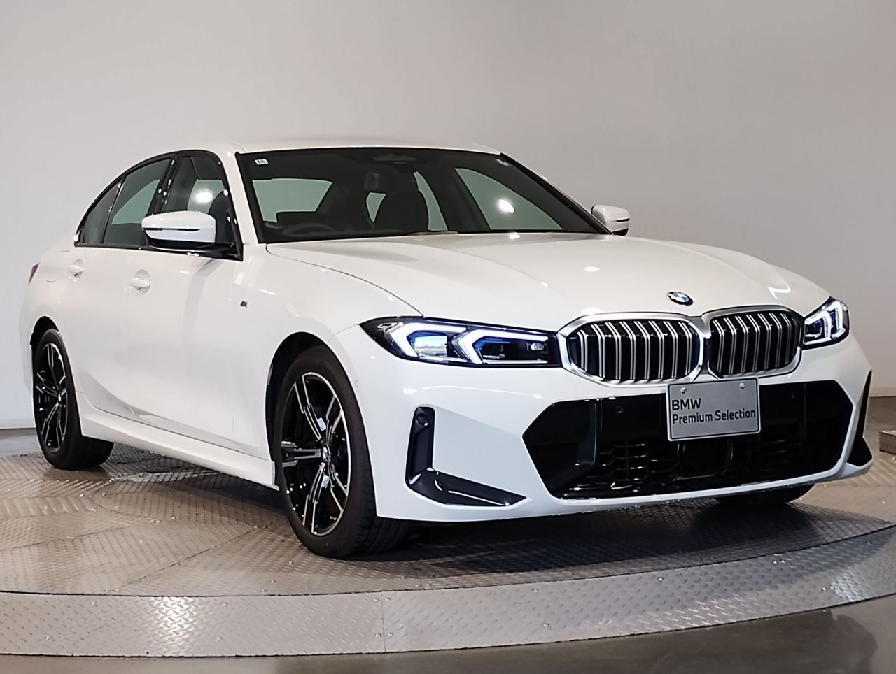 320d xDrive Berline RHD