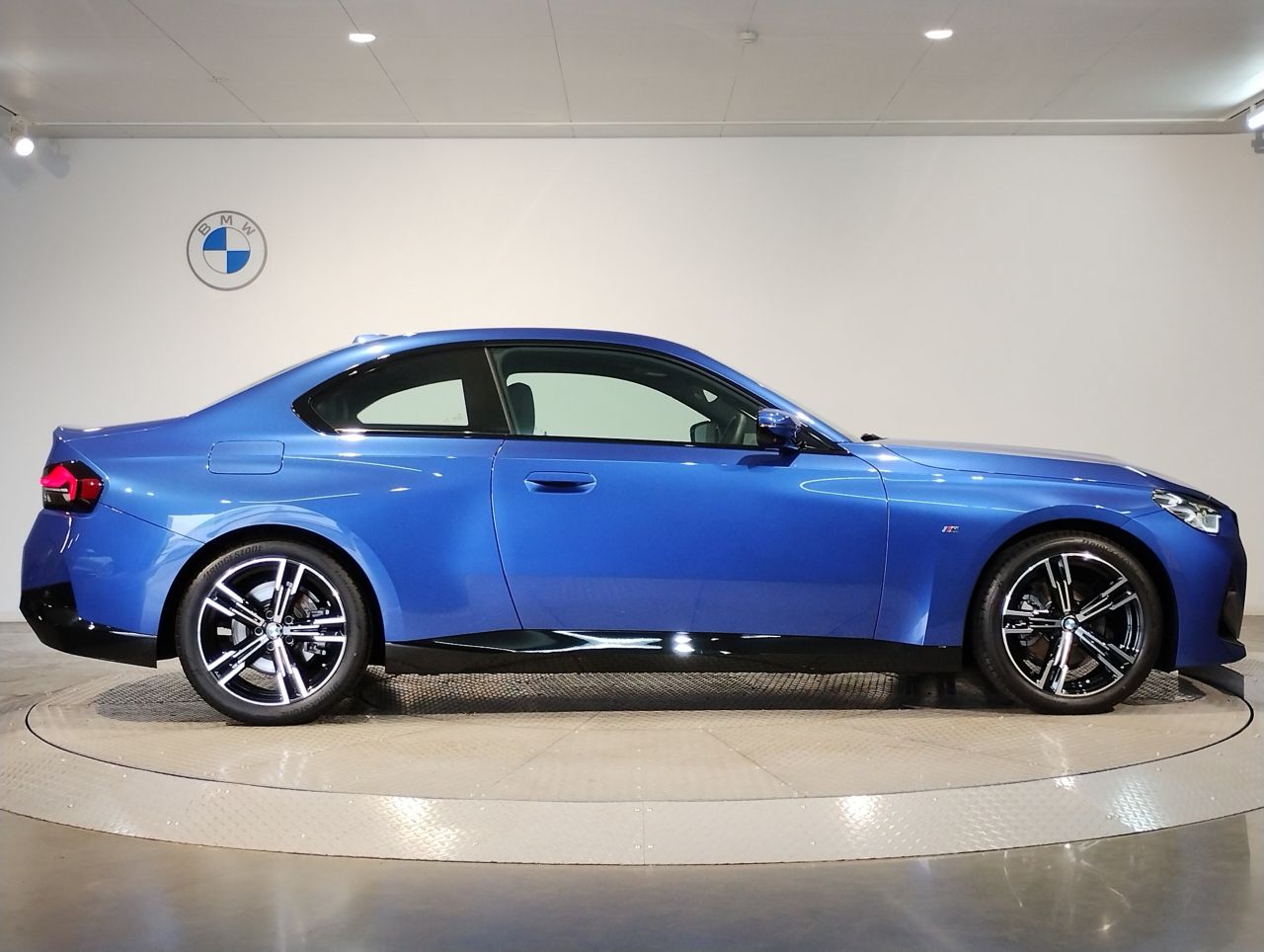 G42 220i Coupe