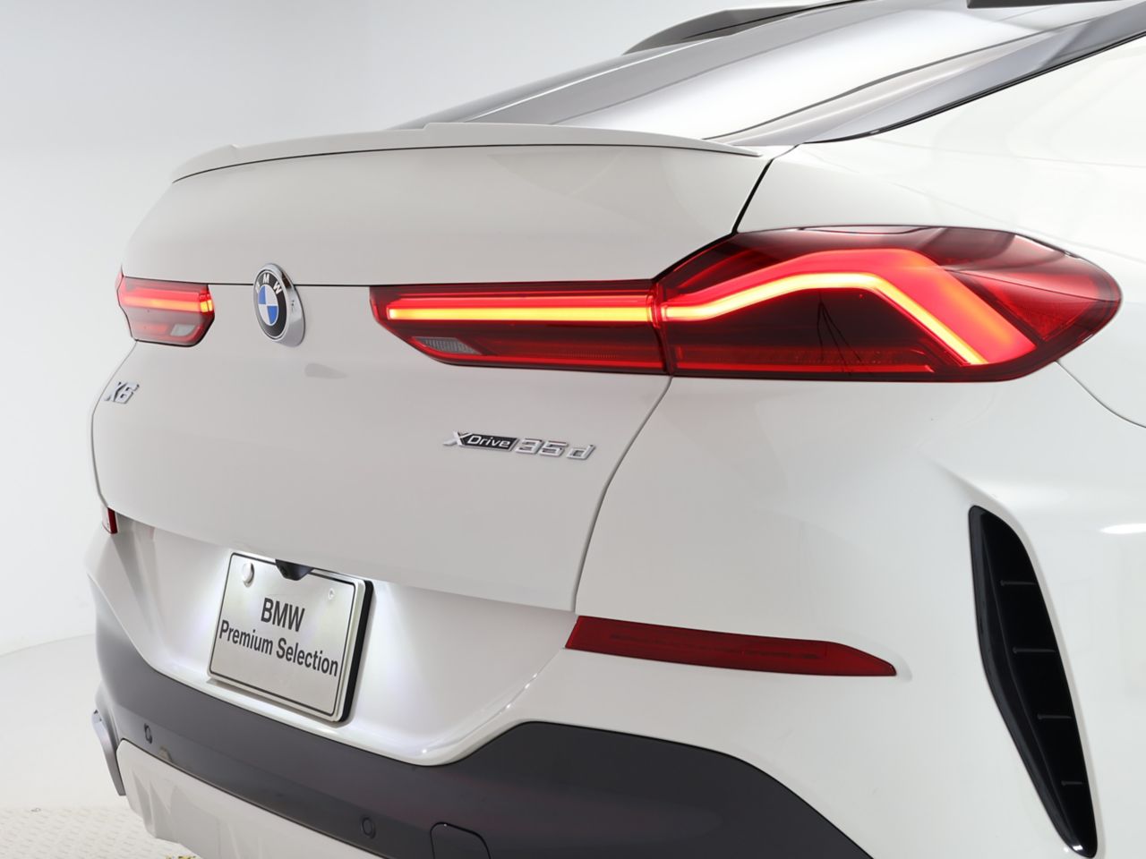X6 xDrive30d M Sport RHD