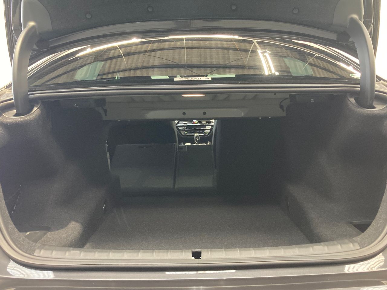 520d xDrive Sedan RHD