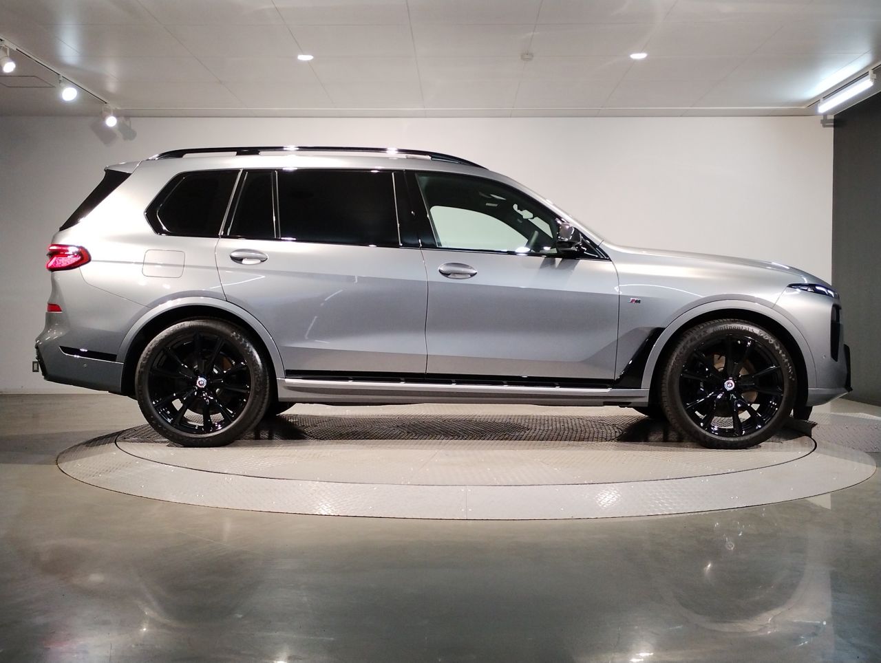 X7 xDrive40d RHD US