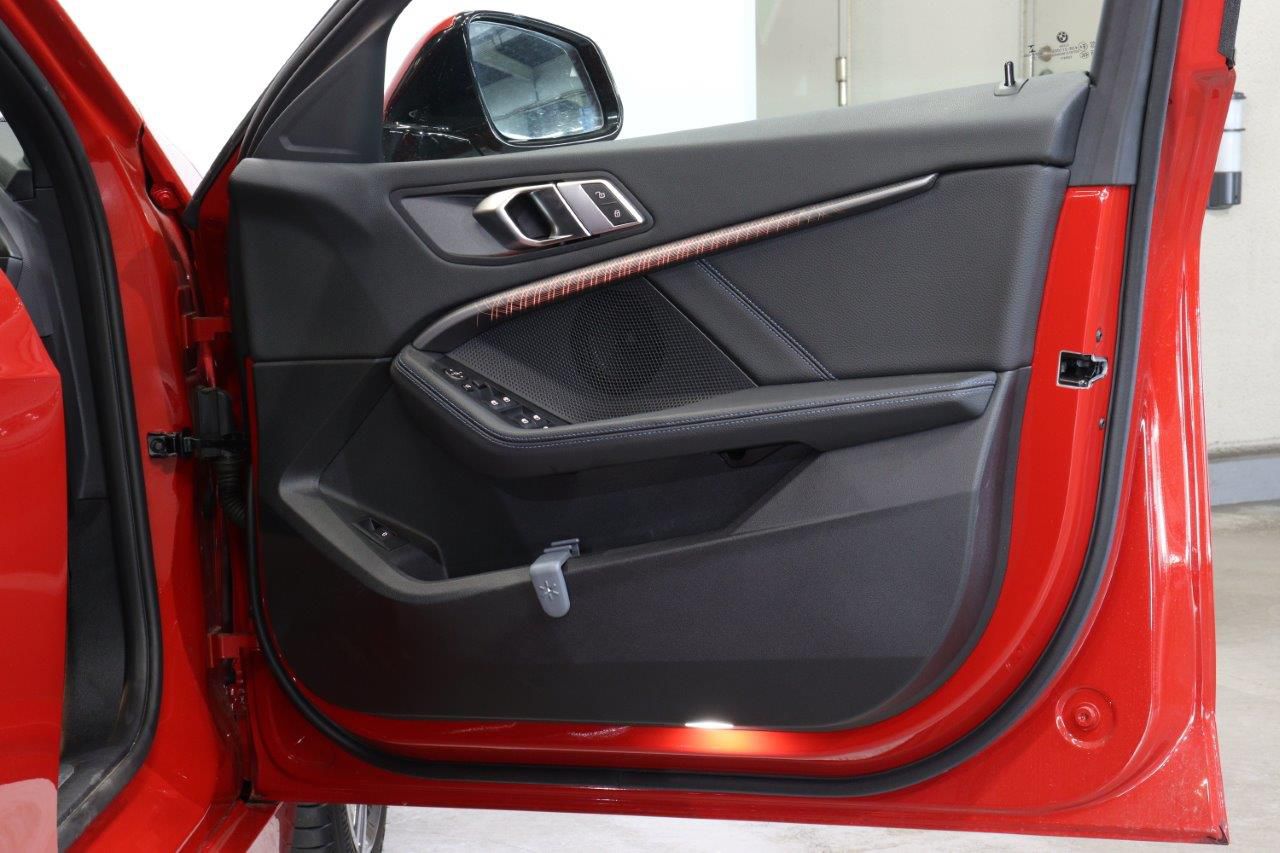 F40 118d Sports Hatch 5-door B47 2.0d