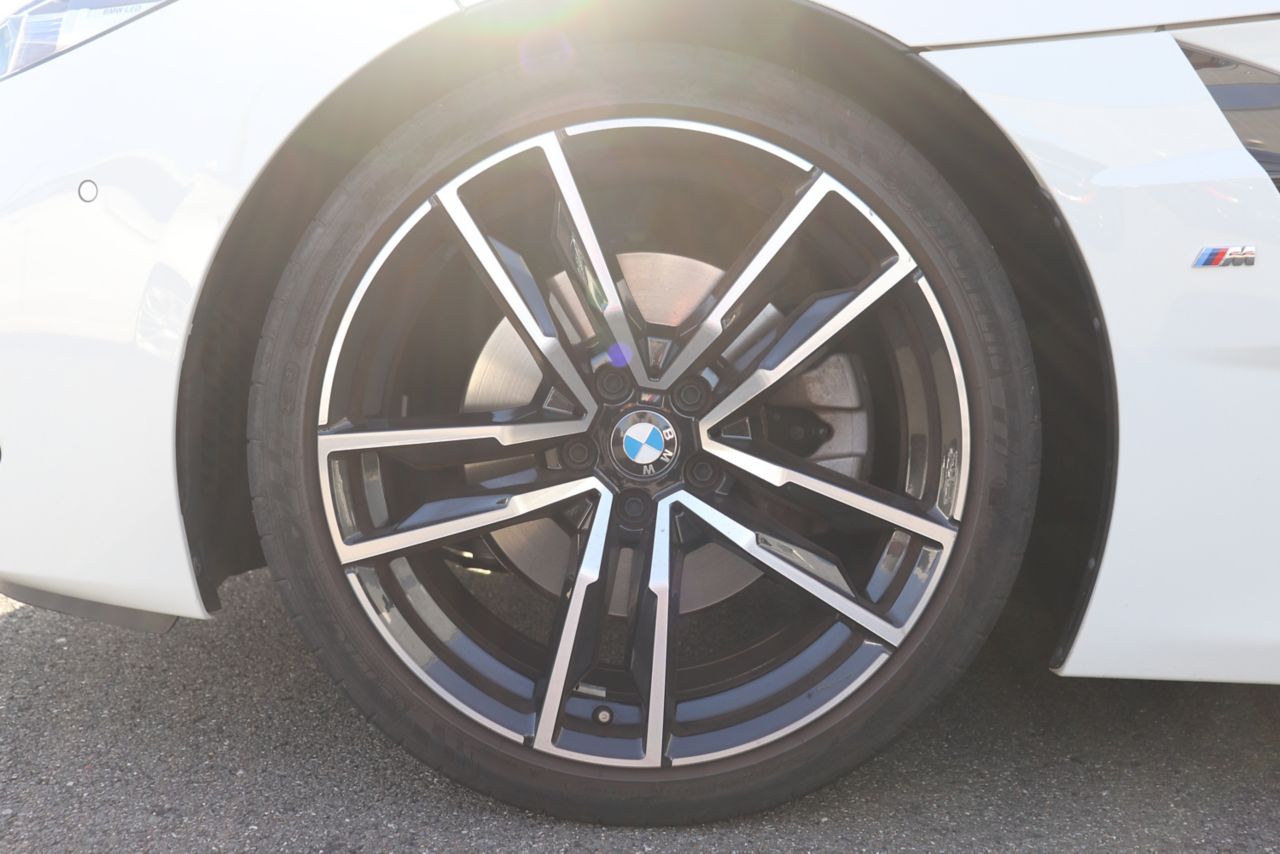 G29 z4 sDrive20i RHD