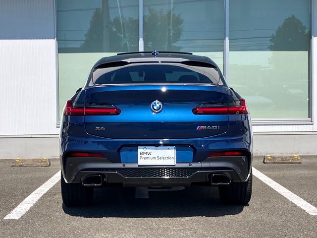X4 M40i RHD