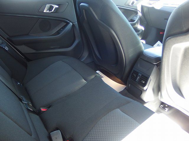 F40 118d Sports Hatch 5-door B47 2.0d