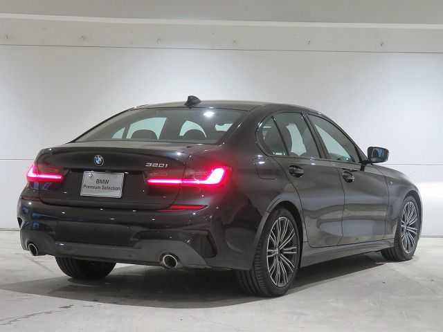 G20 320i Saloon RHD TU