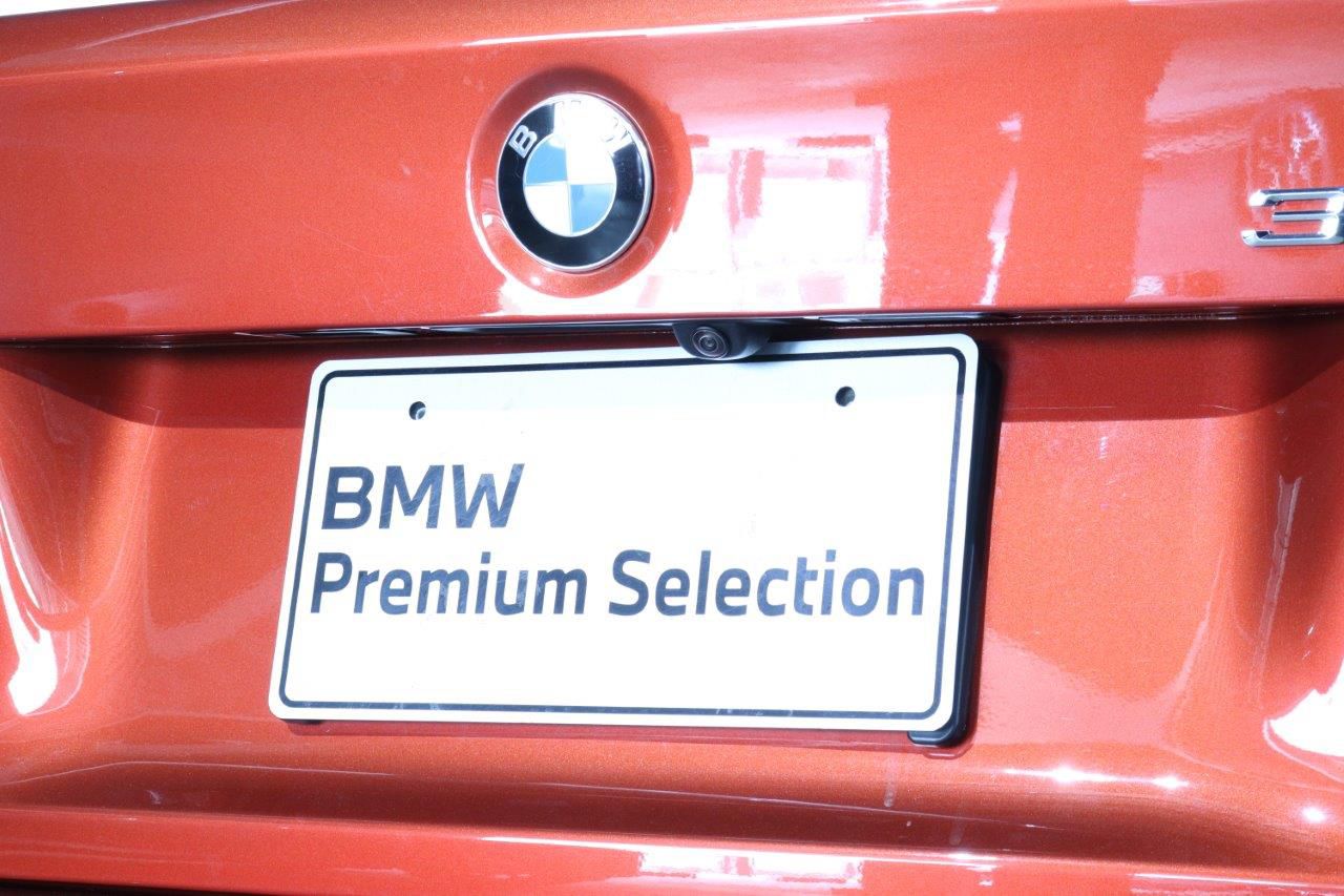 318I SEDAN RHD