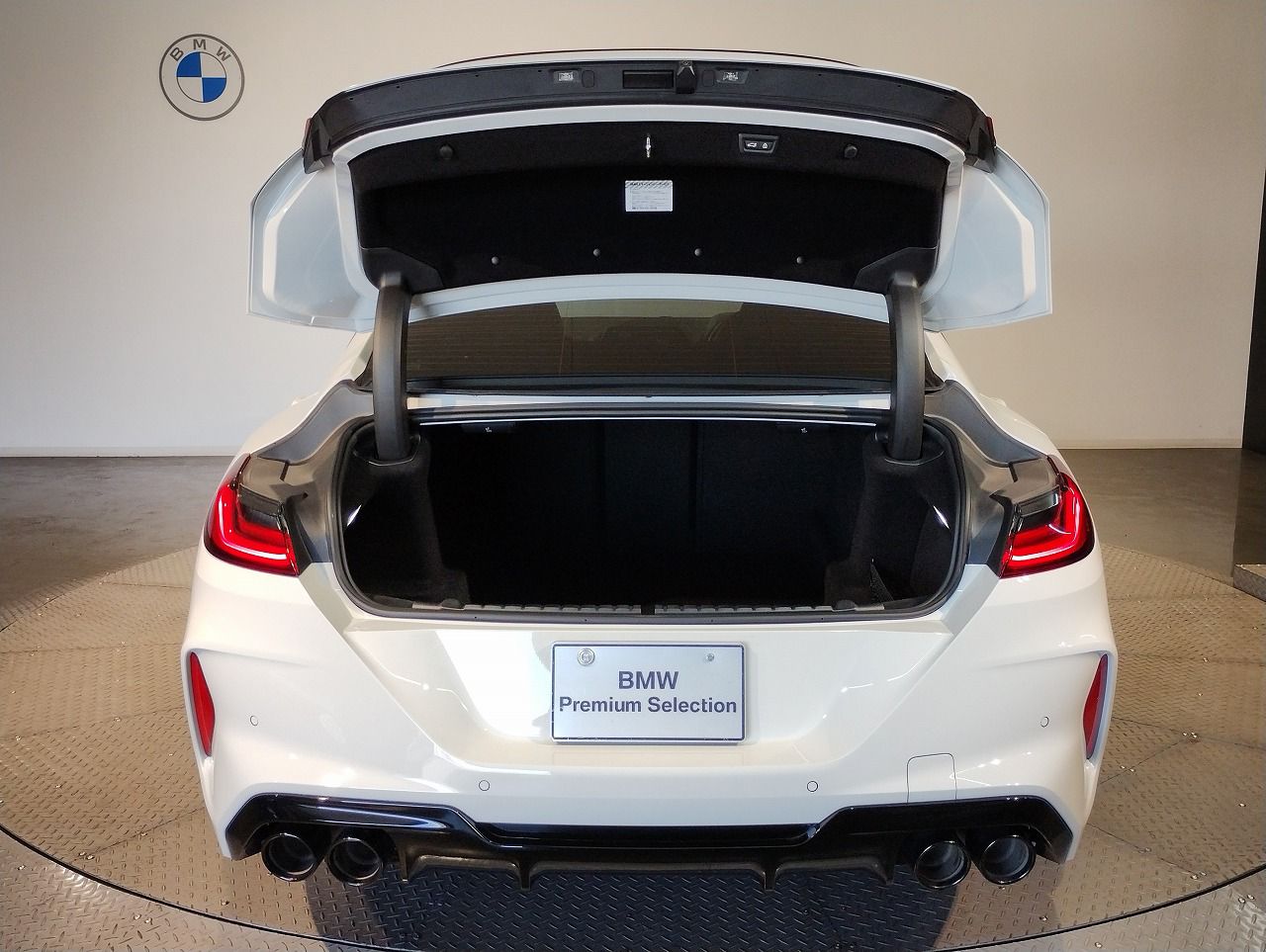 F93 M8 Gran Coupe S63 4.4i