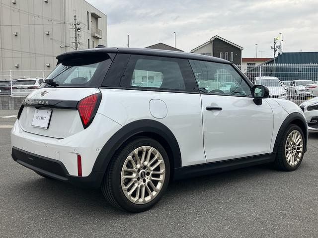 F66 MINI Cooper C 3Dr