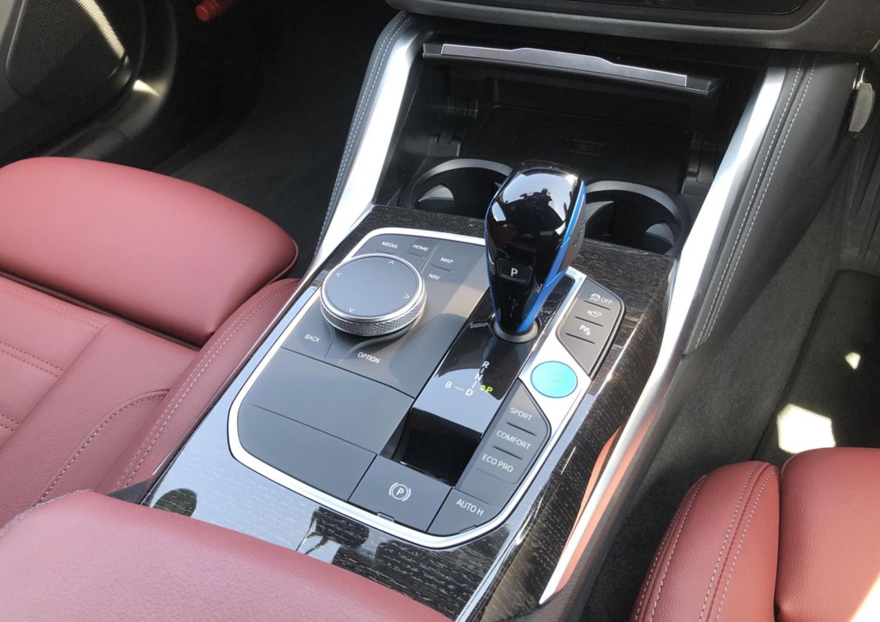 G26 i4 eDrive40 RHD