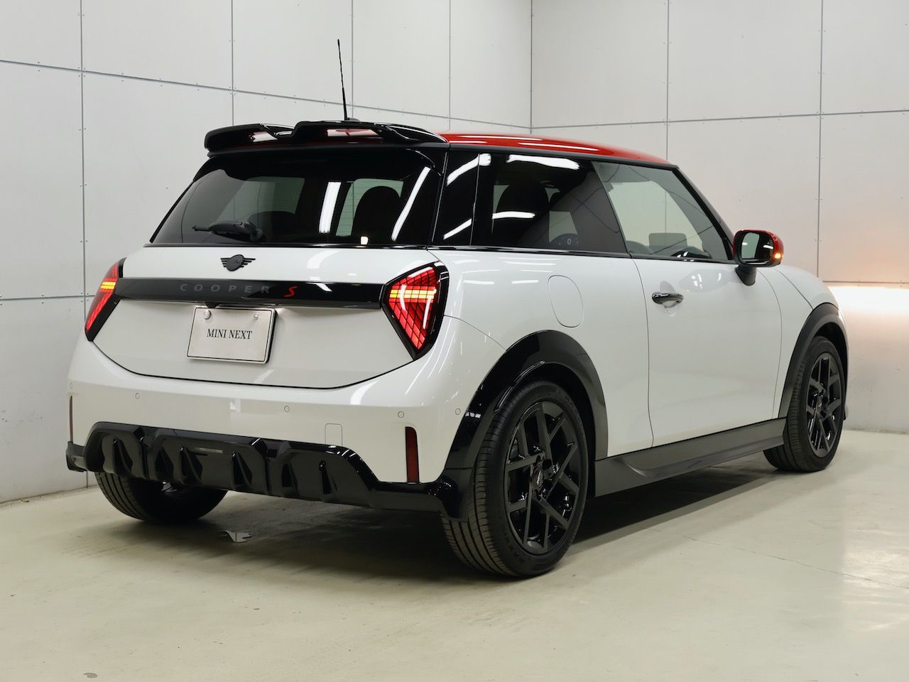 F66 MINI Cooper S 3Dr