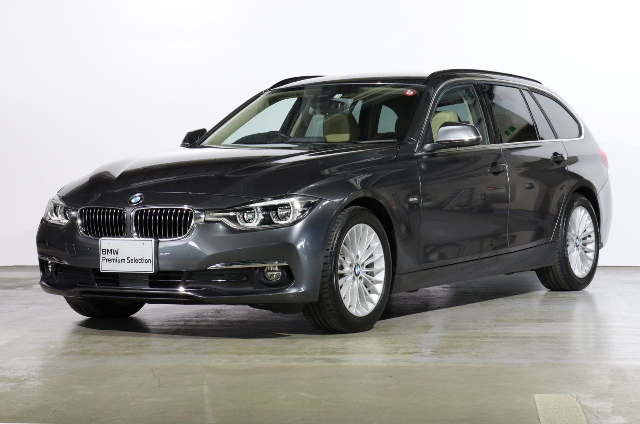 BMW 320i Touring