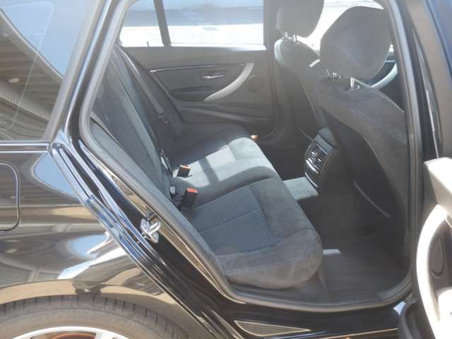 318I TOURING RHD