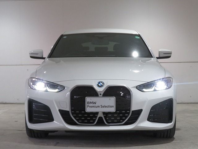 G26 i4 eDrive40 RHD