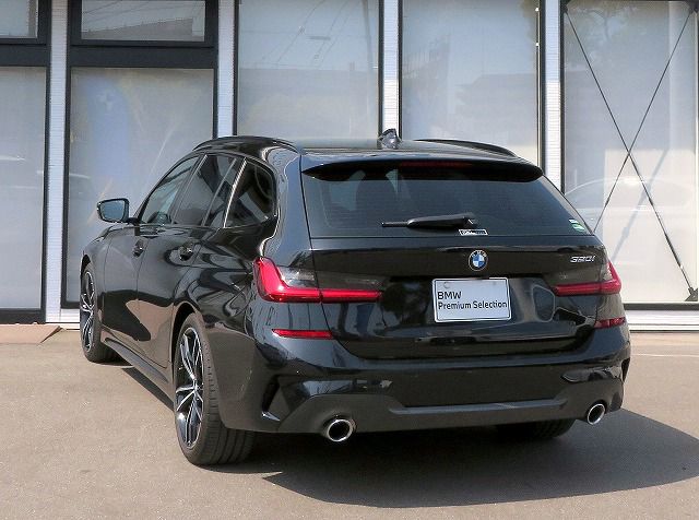 G21 320i RHD