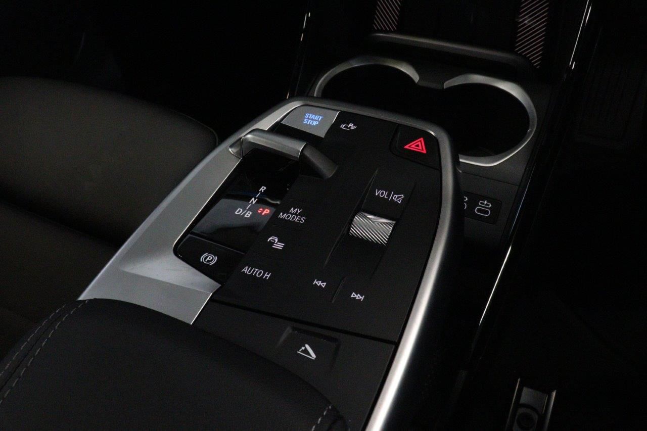 iX2 xDrive30 MSP