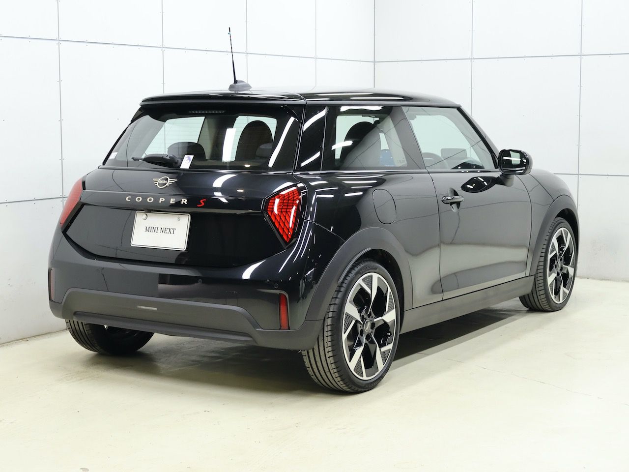 F66 MINI Cooper S 3Dr