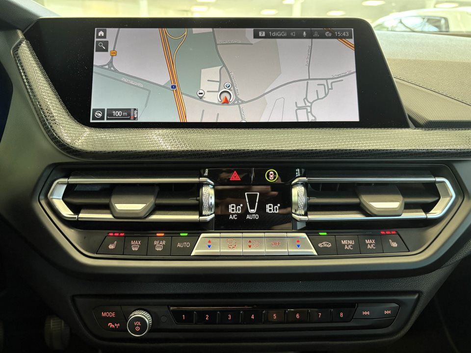 BMW 118
