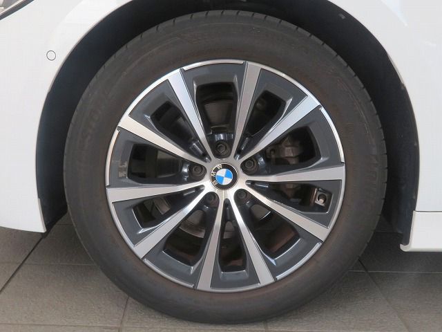 318i Berline RHD