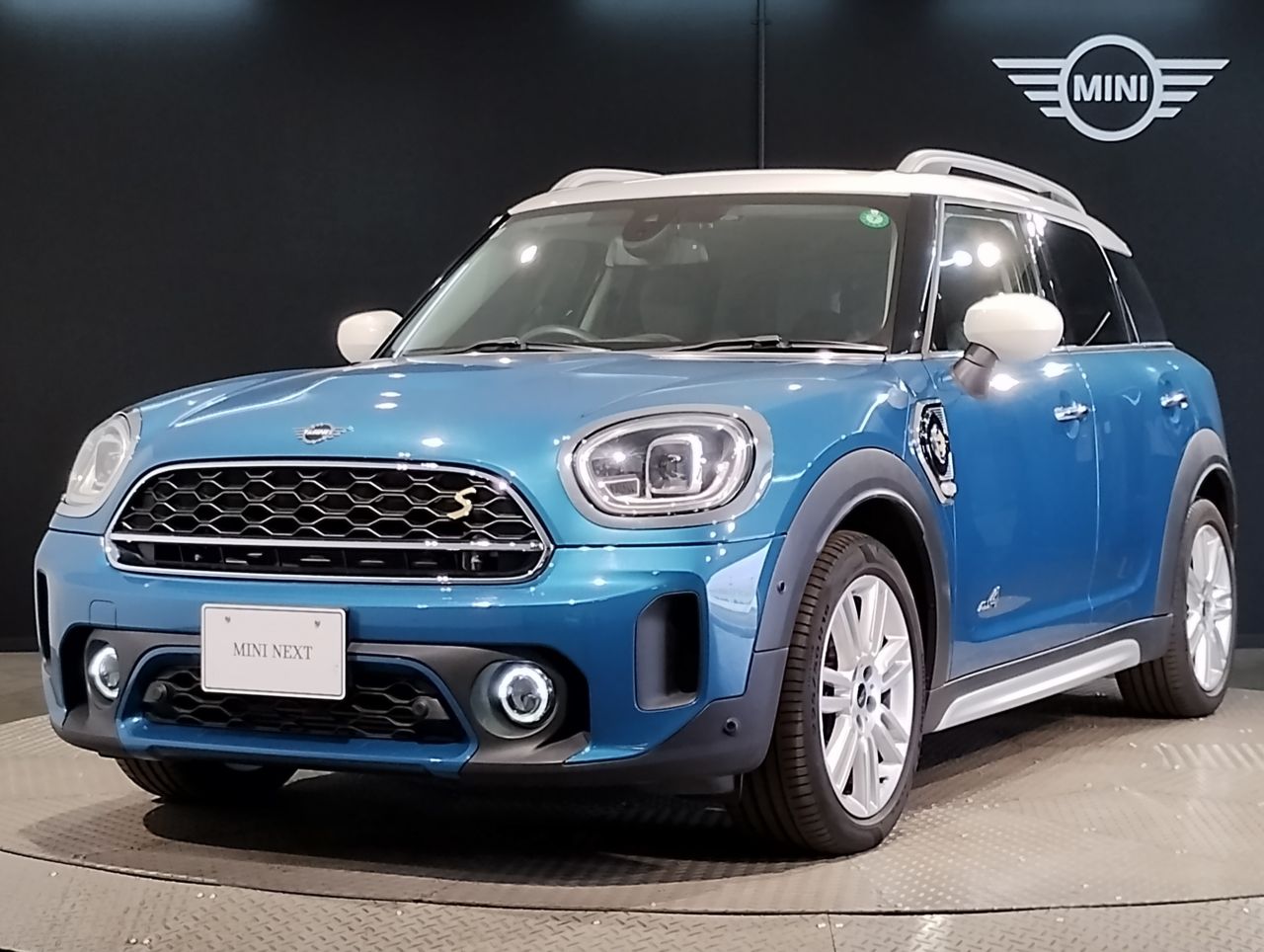 MINI COOPER SE CROSSOVER ALL4.