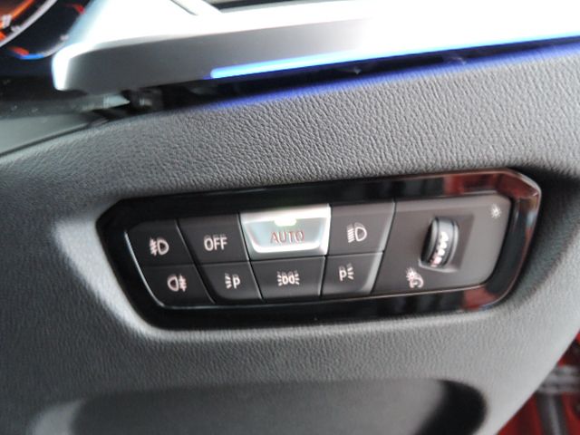 G20 320d xDrive RHD Saloon