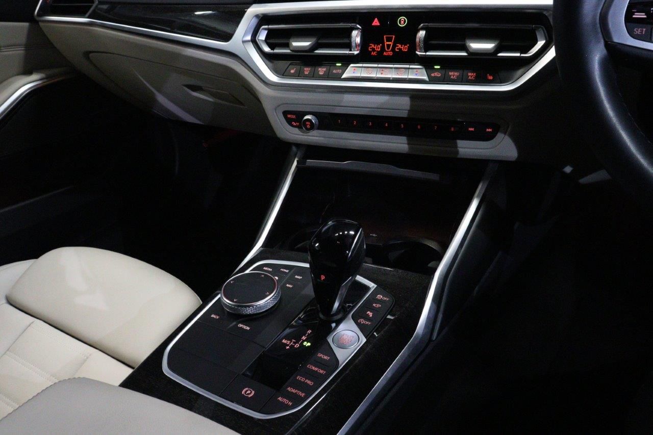 G21 M340i xDrive RHD