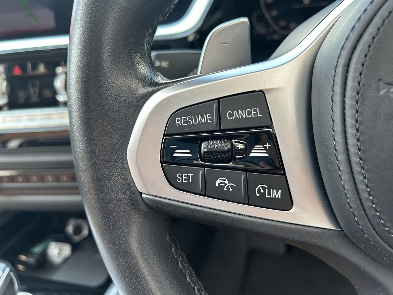G29 z4 sDrive20i RHD