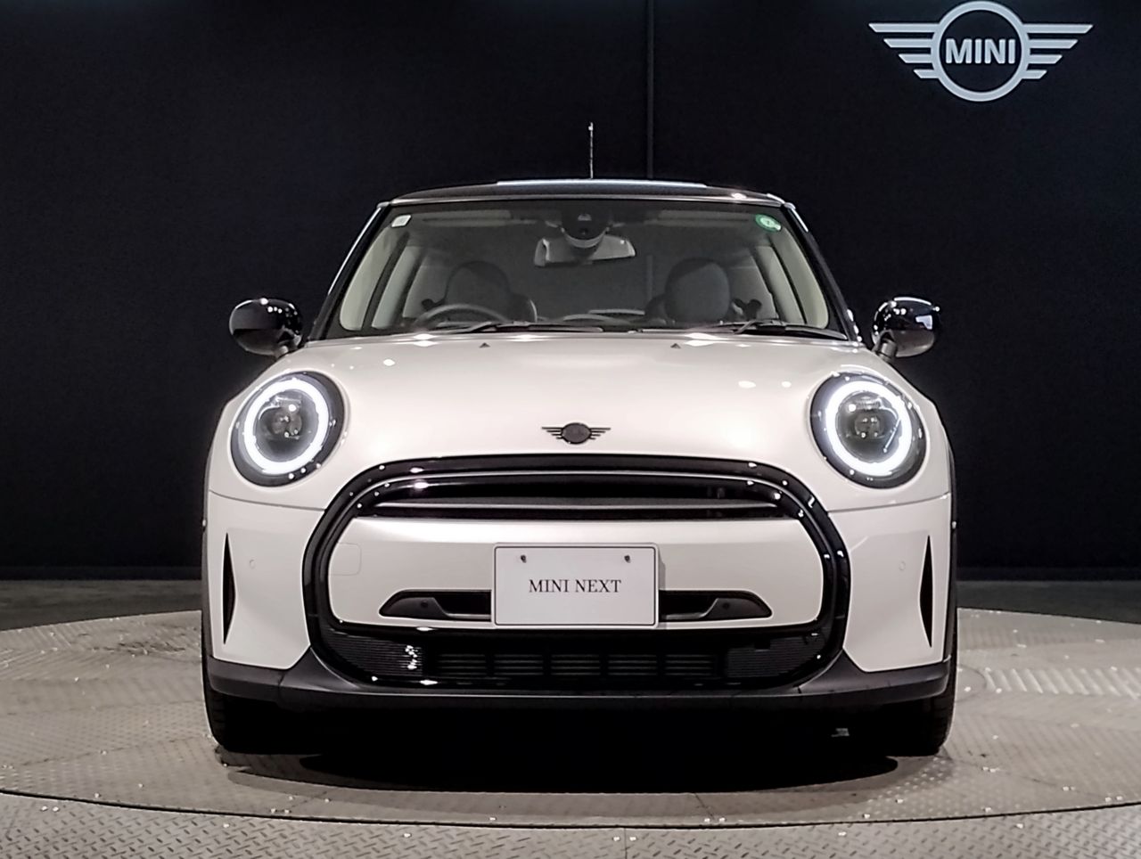 MINI Cooper F56 RHD