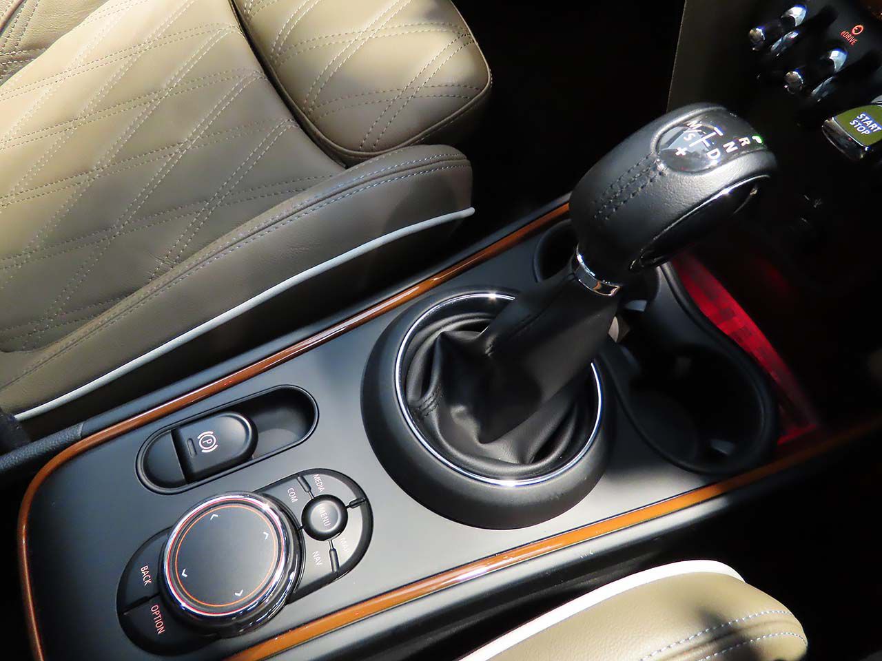 MINI COOPER SE ALL4