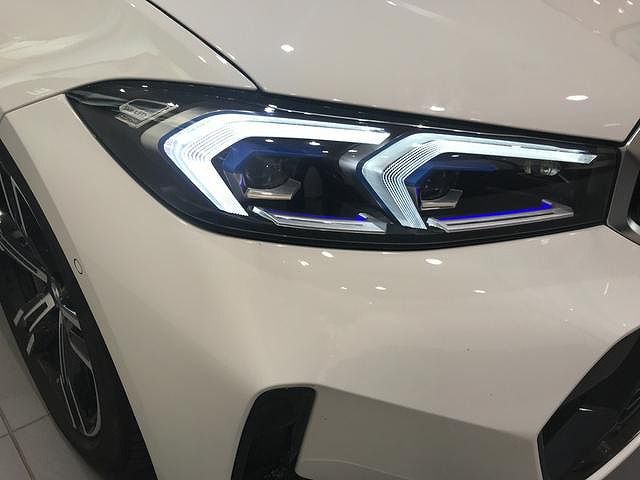 320d xDrive Berline RHD