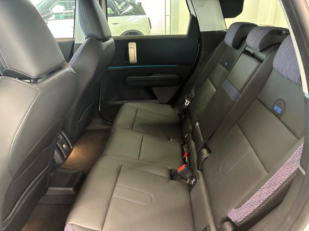 U25 MINI Countryman E