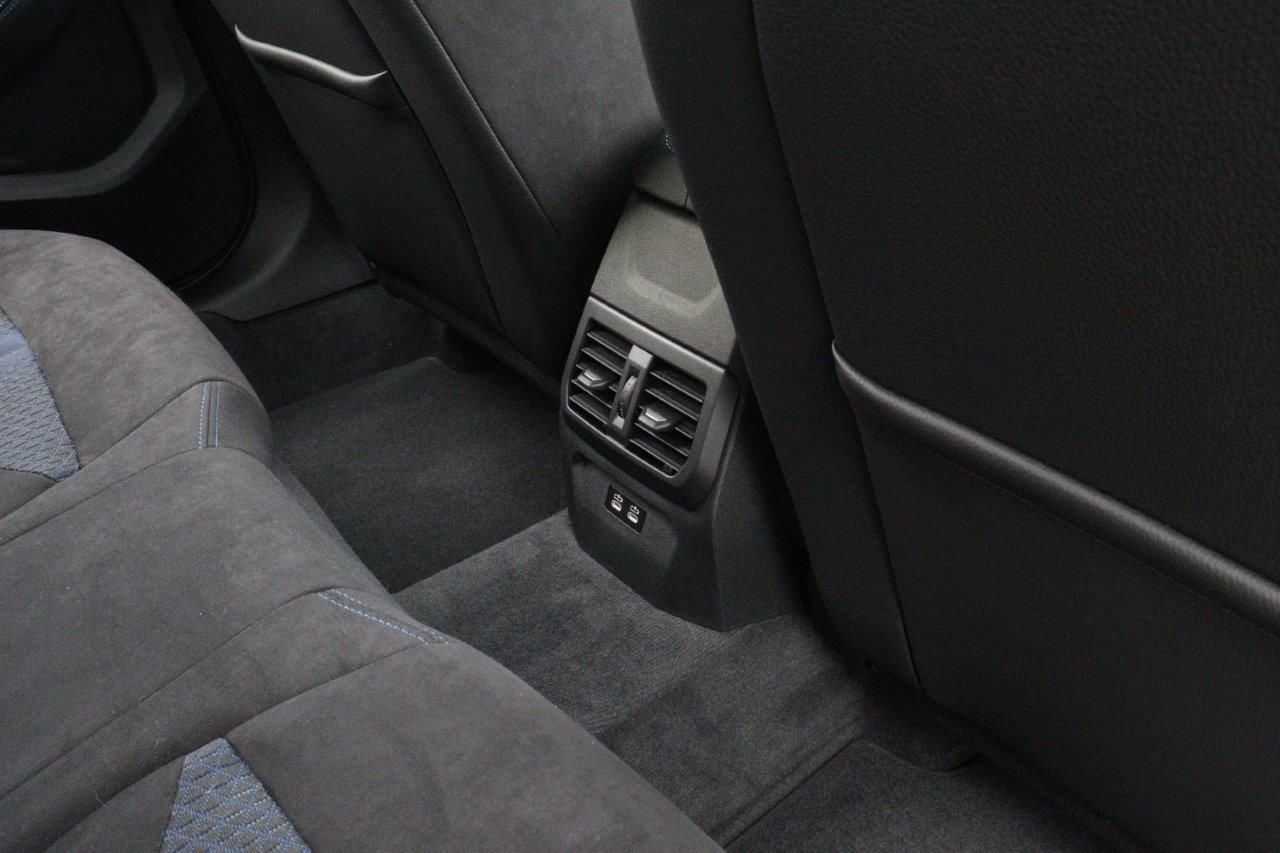 F4* **35i xDrive **** ***** B48 2.0i