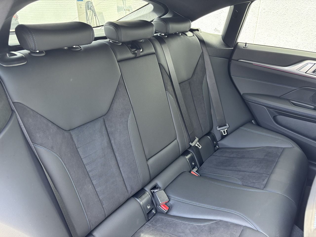 G26 i4 eDrive40 RHD