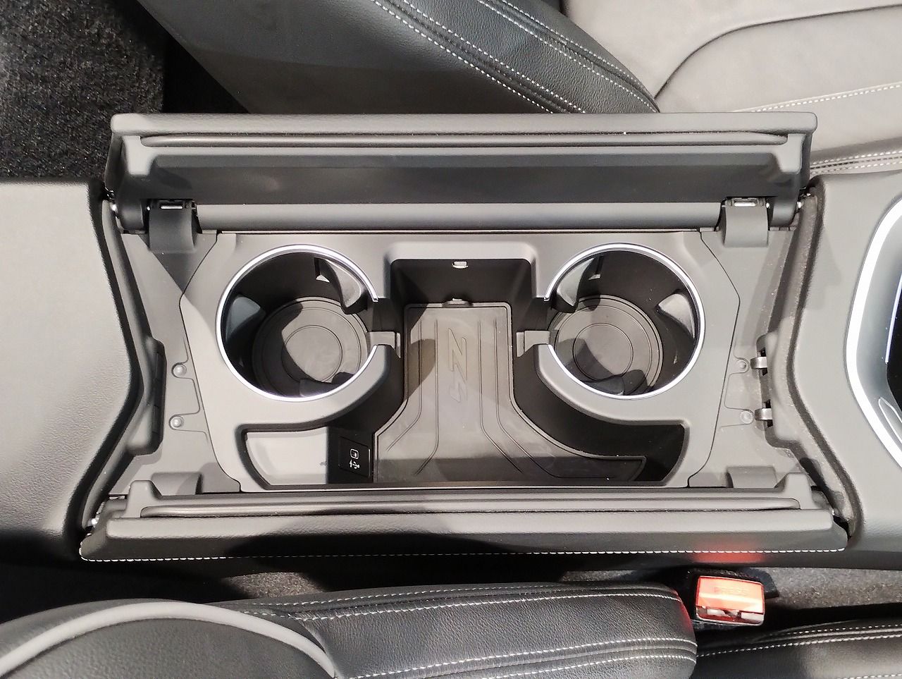 G29 z4 sDrive20i RHD